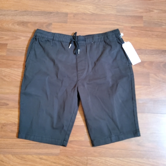 Modern American Men's Lockdown Pull On Chino Khaki Shorts Size M Black New - Picture 3 of 10